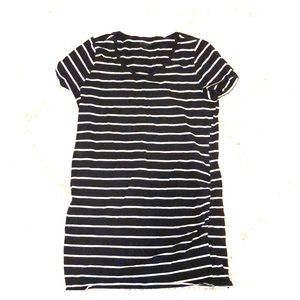 Maternity striped black and white tee